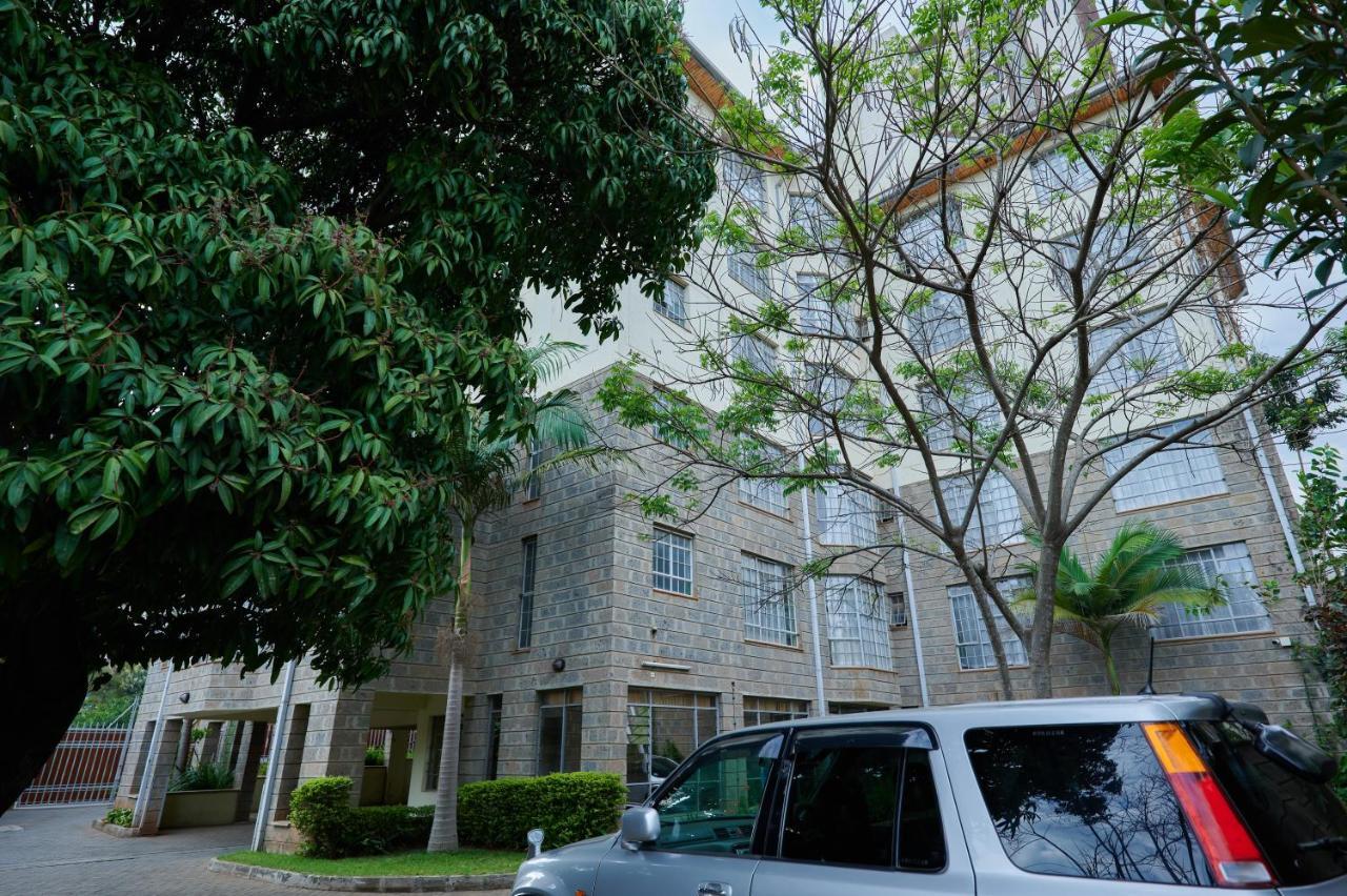 Aparthotel Batians