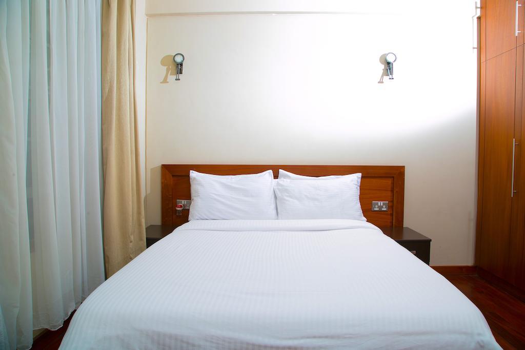 Aparthotel Batians